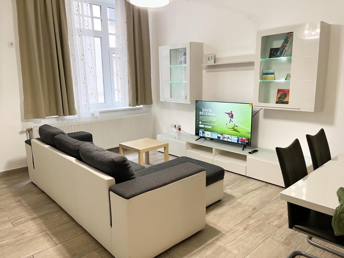 Majestic Residency - 3 Bedrooms Apartment Boedapest Buitenkant foto