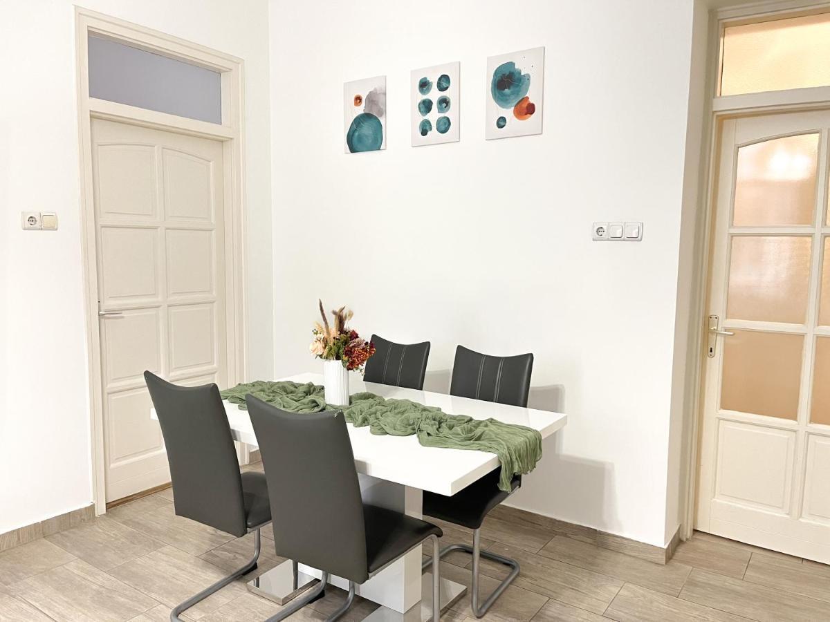 Majestic Residency - 3 Bedrooms Apartment Boedapest Kamer foto