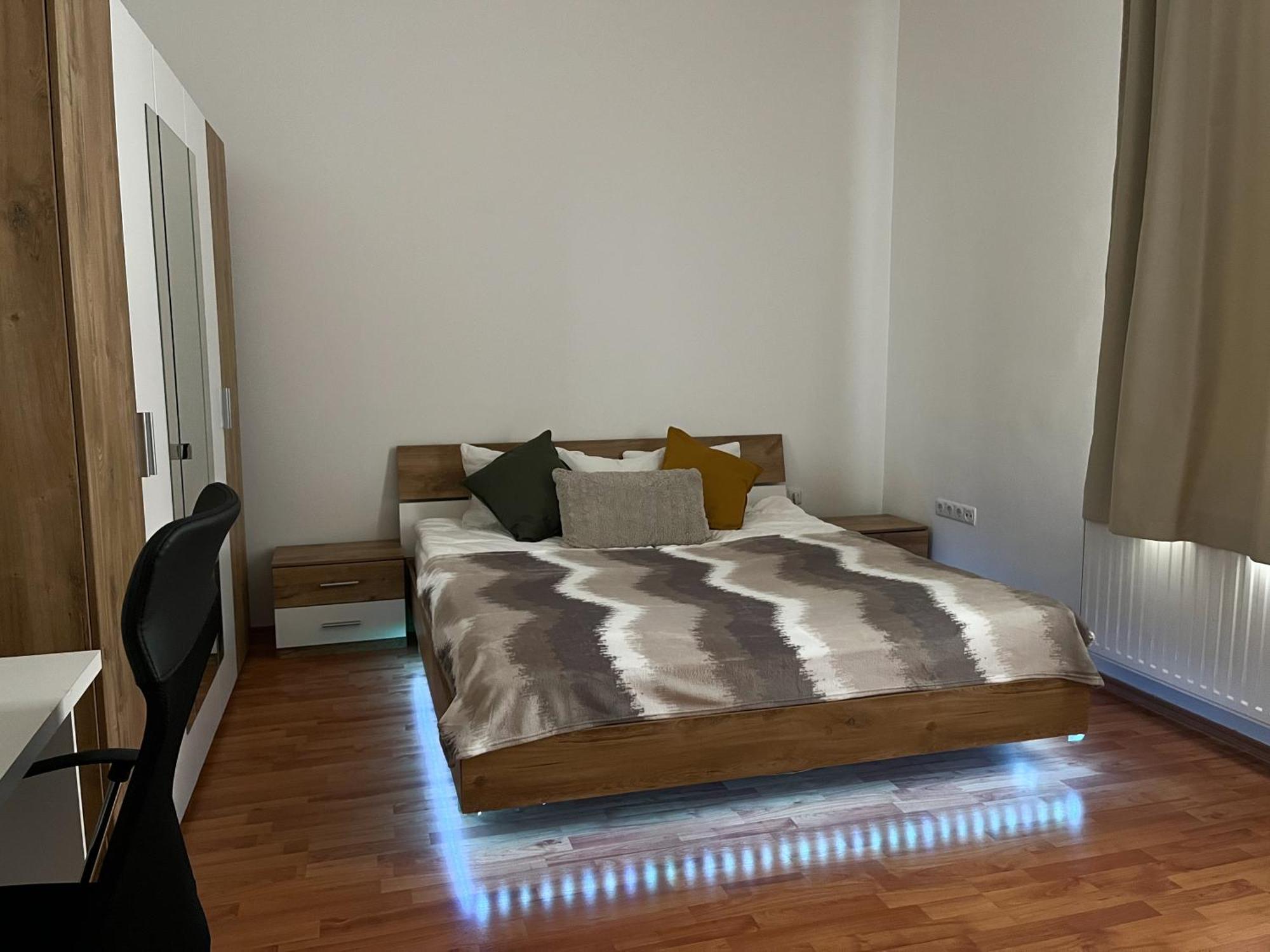 Majestic Residency - 3 Bedrooms Apartment Boedapest Buitenkant foto