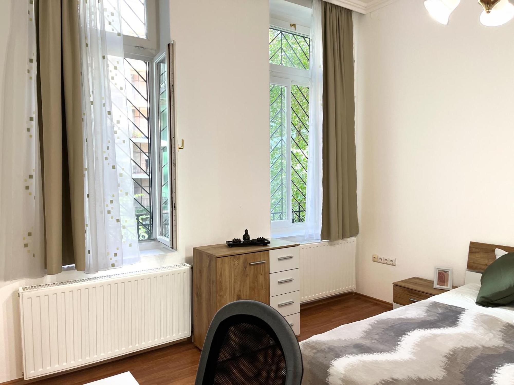 Majestic Residency - 3 Bedrooms Apartment Boedapest Buitenkant foto