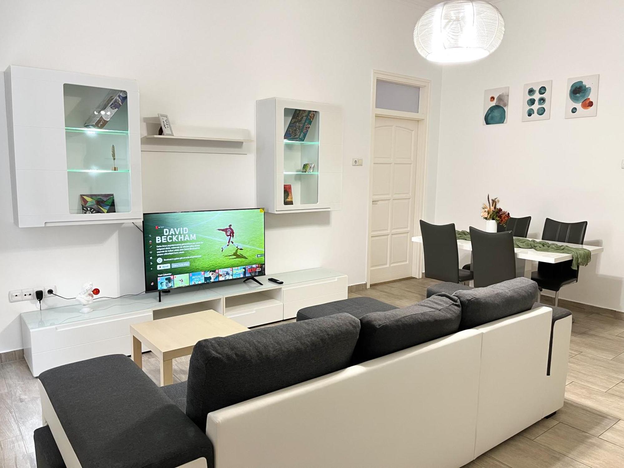 Majestic Residency - 3 Bedrooms Apartment Boedapest Buitenkant foto