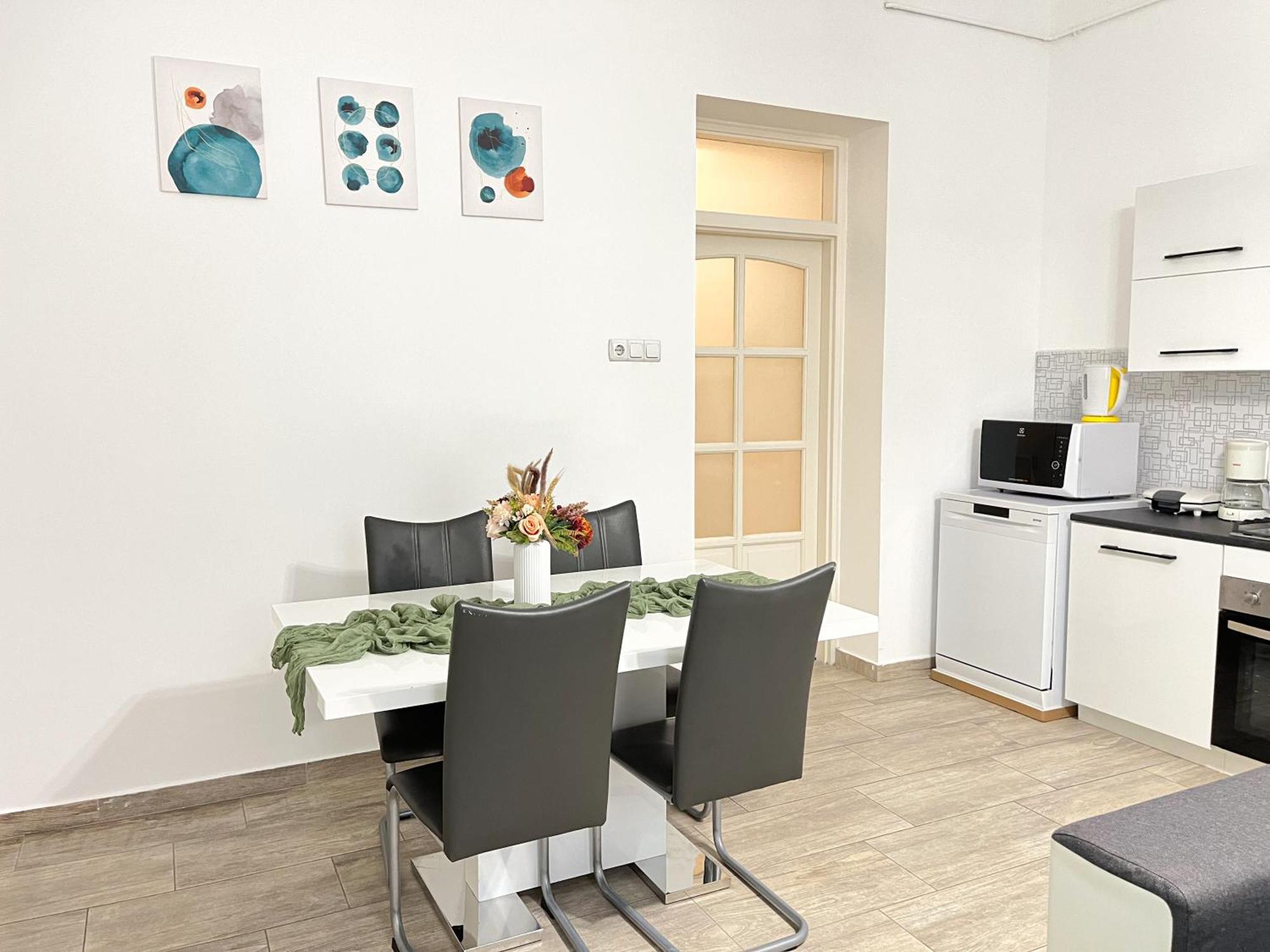 Majestic Residency - 3 Bedrooms Apartment Boedapest Buitenkant foto